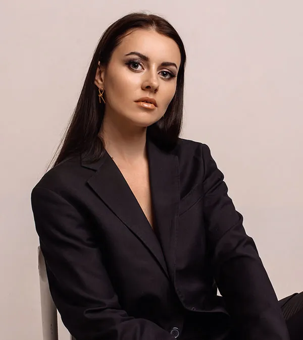 Av. Ayşe Kaya